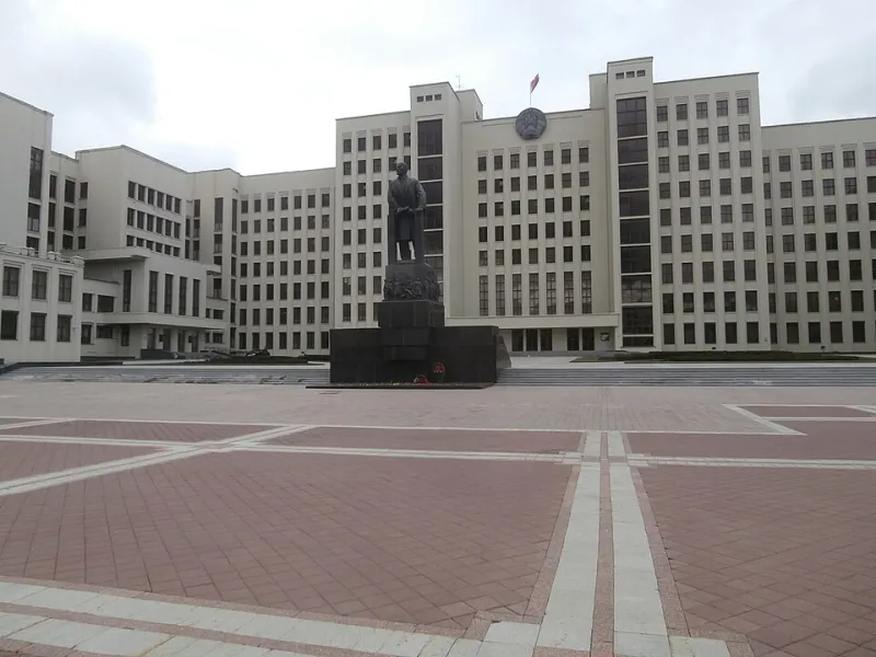 Between Patron and Peril: Rethinking Minsk's Calculus in the Russia-Ukraine War